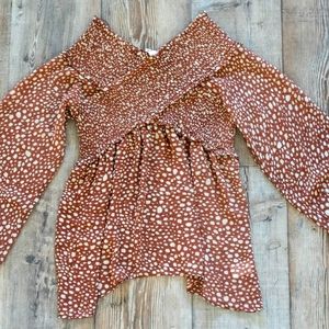 Womens Vici Dolls off the shoulder top